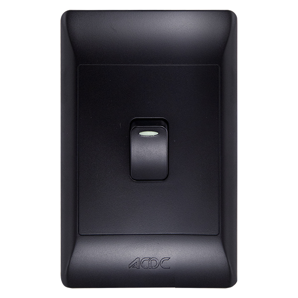1-LEVER 1-WAY SWITCH 2x4 C/W BLACK COVER PLATE